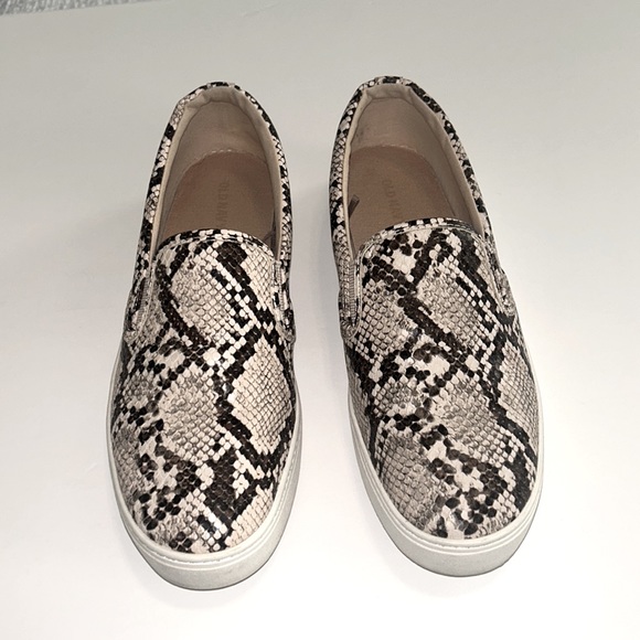 Reptile Print Slip on Sneakers - Picture 1 of 7